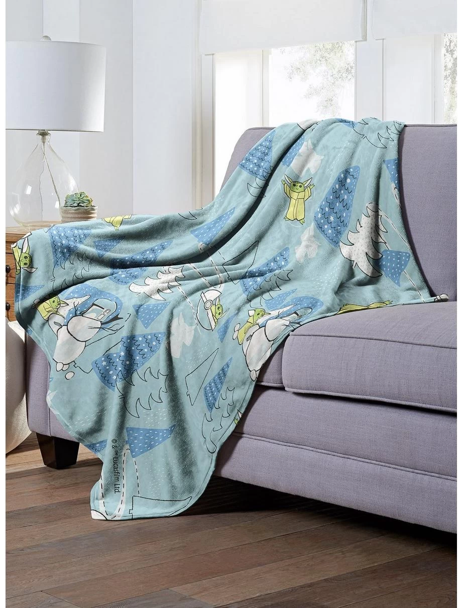 Star Wars The Mandalorian Winter Wonderland Throw Blanket 5 Star Wars The Mandalorian Winter Wonderland Throw Blanket - Image 3